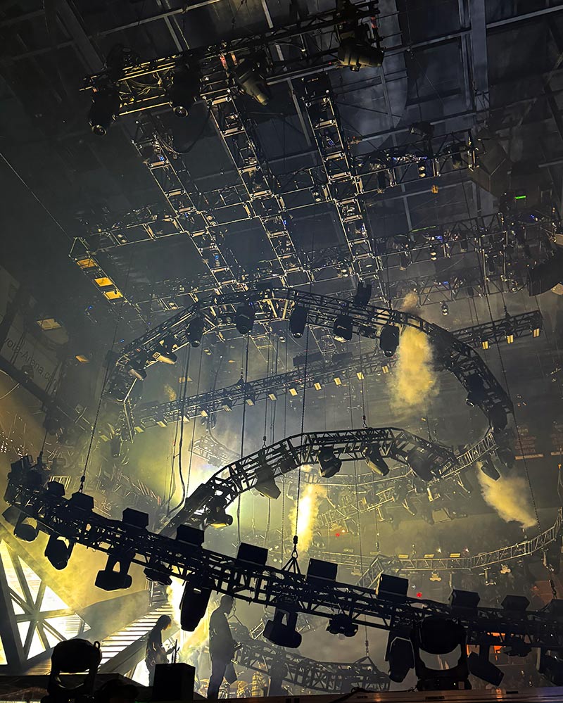 pre-rig-truss-side Pre-Rigged Truss